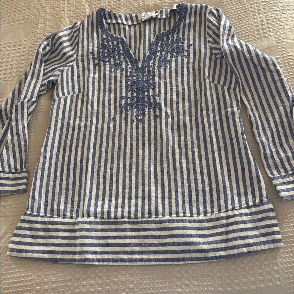 Vineyard Vines Blue and White Striped Linen Blend Top M